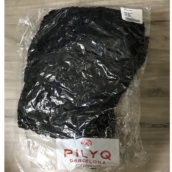 PILYQ POM POM CROCHET LACE COVER UP DRESS XS/S - Picture 3 of 5